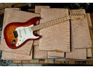 Fender 2012 Custom Deluxe Strat - Maple Fretboard - Faded Honey Burst 