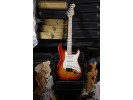 Fender 2012 Custom Deluxe Strat - Maple Fretboard - Faded Honey Burst 